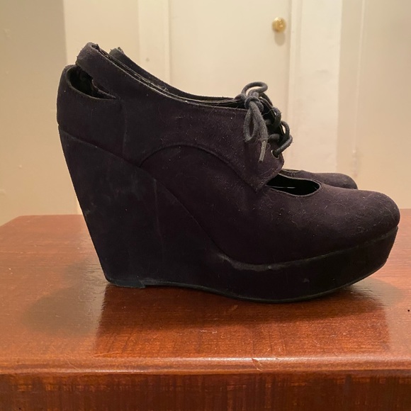 Spring - wedges - Picture 2 of 3